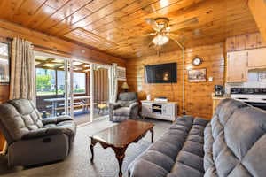 Chalet #56 Screened Porch, Pool & Resort Amenities