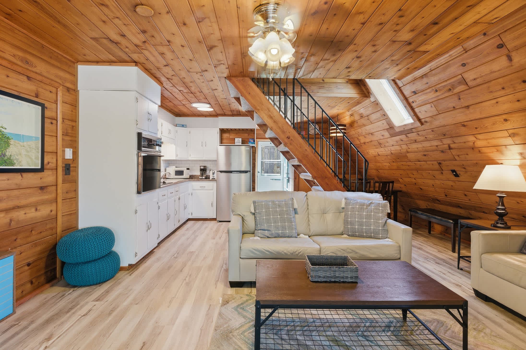 Chalet #65 Family Chalet Near Courts & Amenities