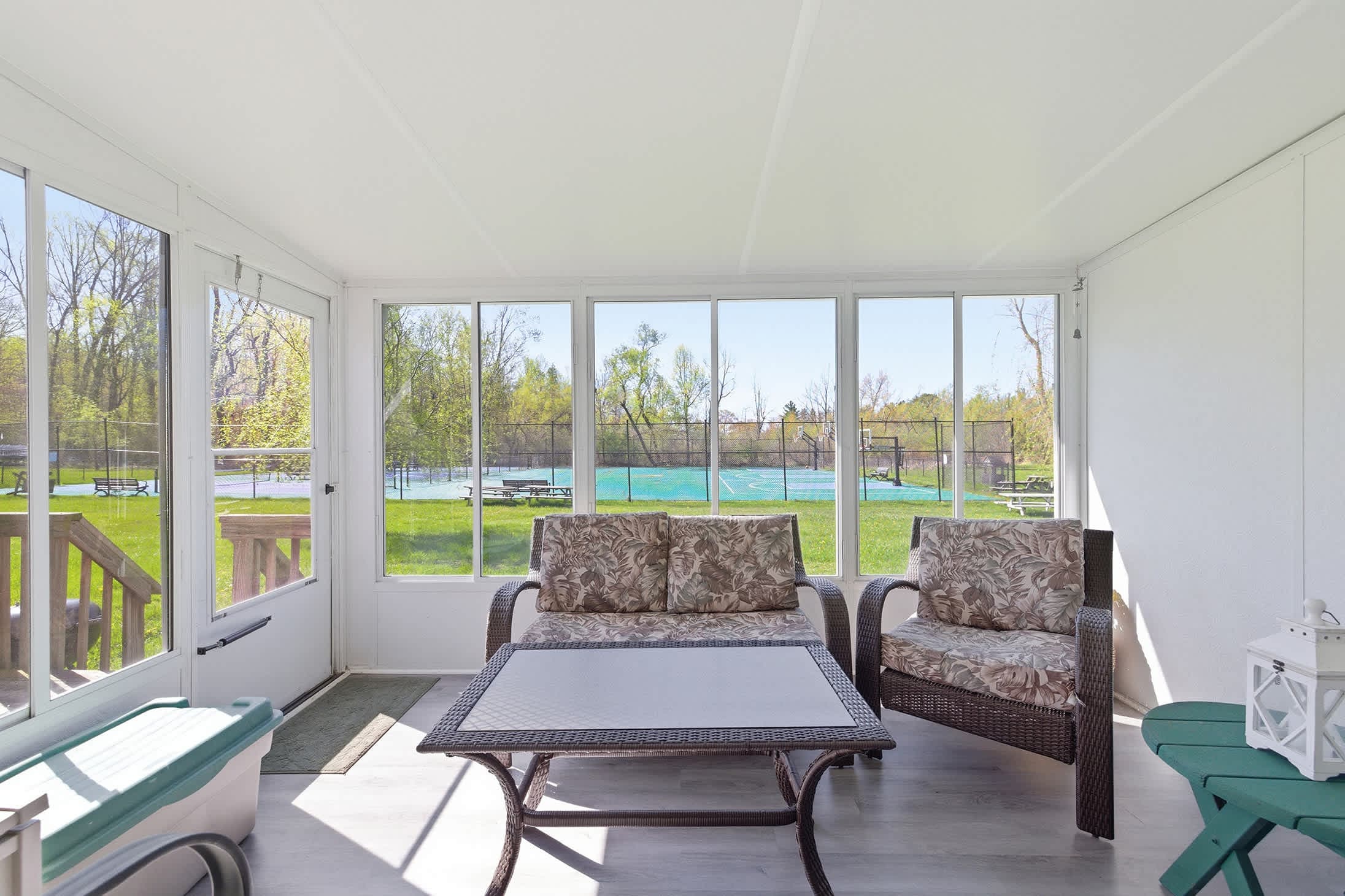 Chalet #60 Nr Courts & Resort Amenities, Pools
