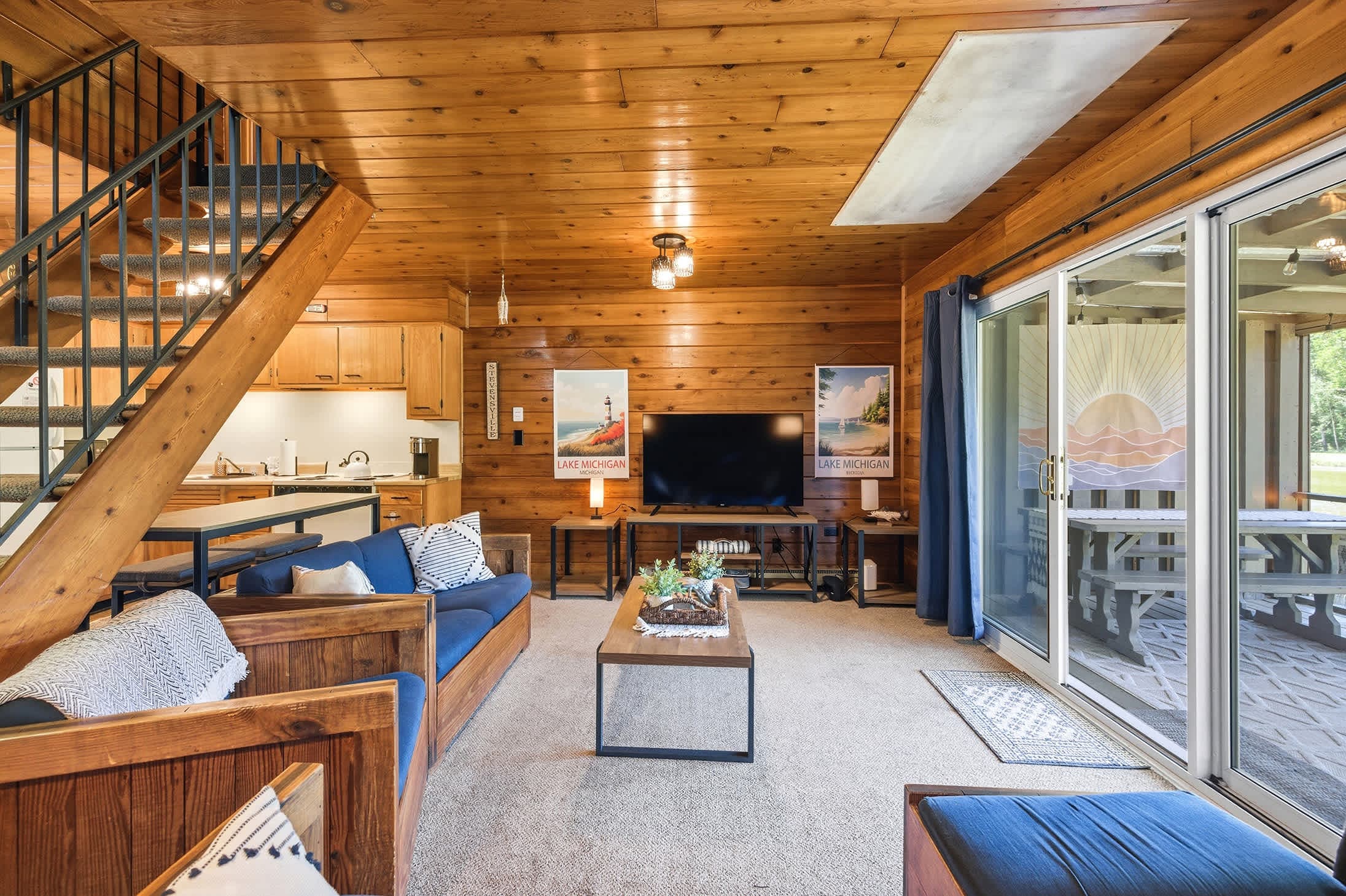 Chalet 94 Lakeview Nr Beach and Resort Amenities